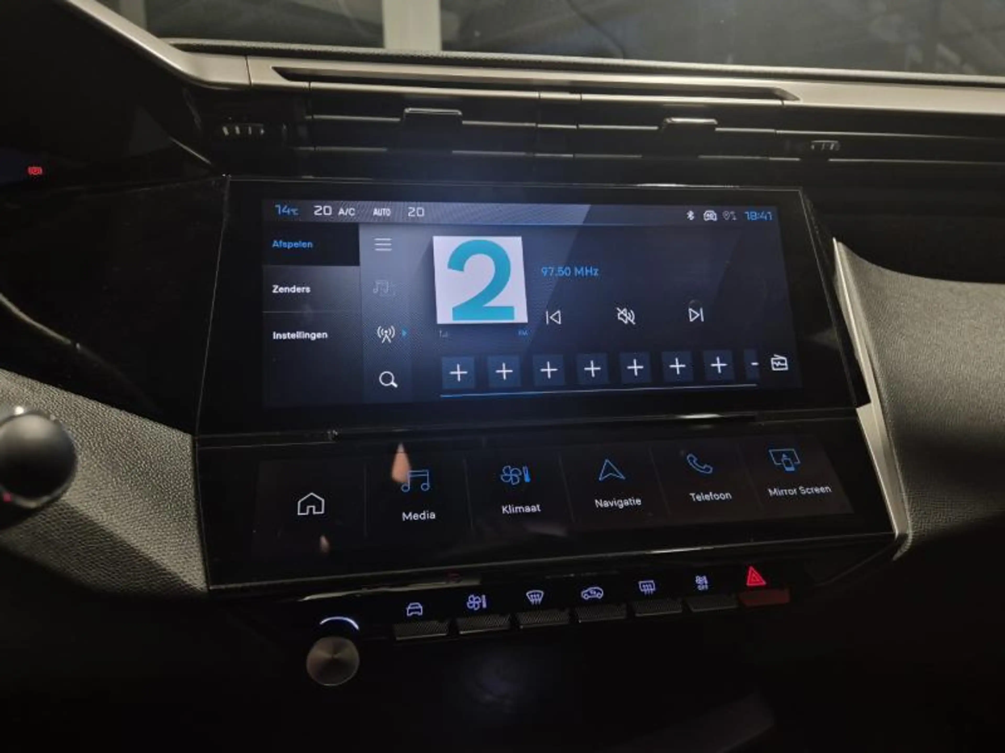 Peugeot 408 3D NAVI/360 CAMERA/HALF LEDER ALLURE — photo 10