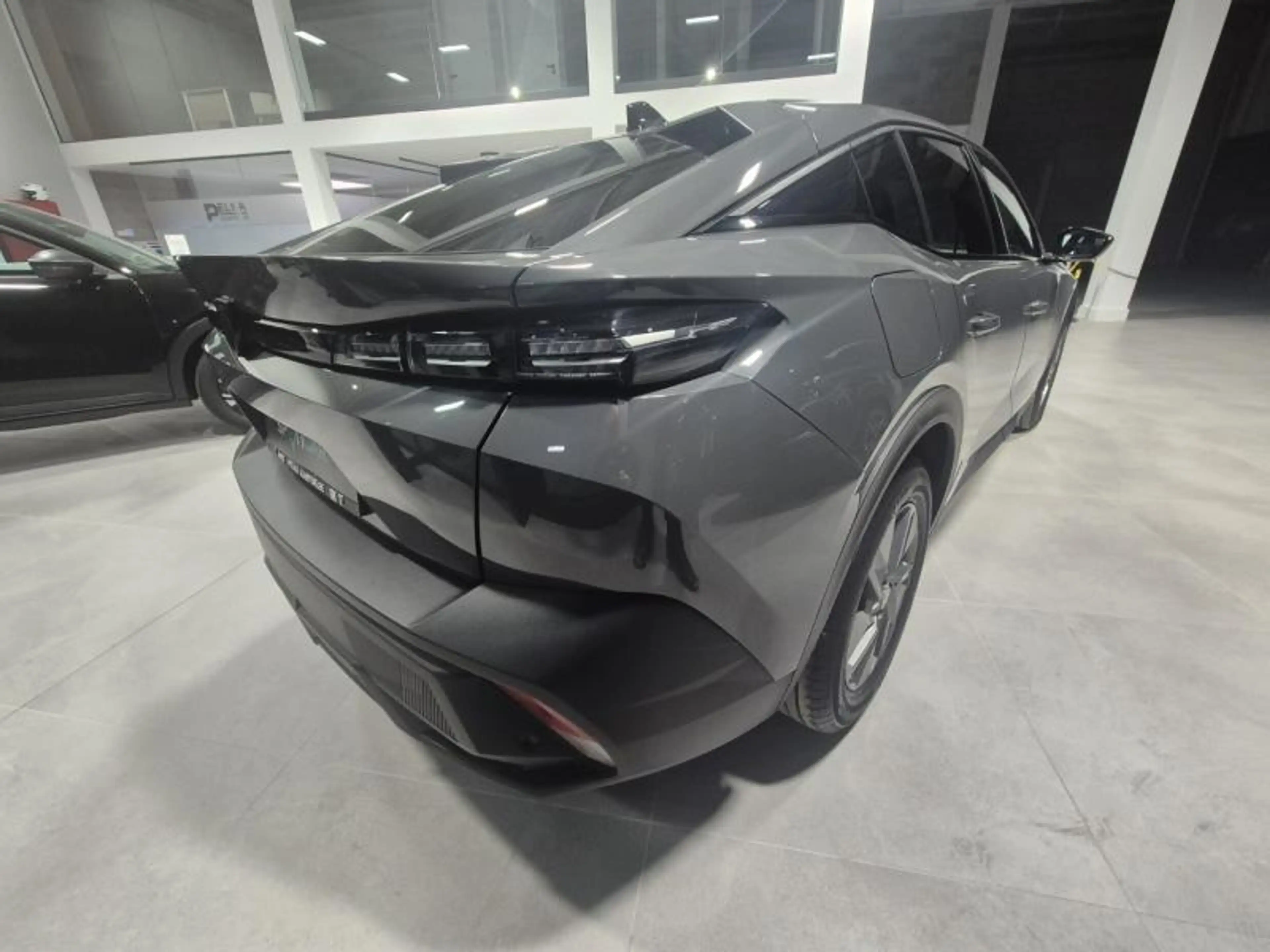 Peugeot 408 3D NAVI/360 CAMERA/HALF LEDER ALLURE — photo 3
