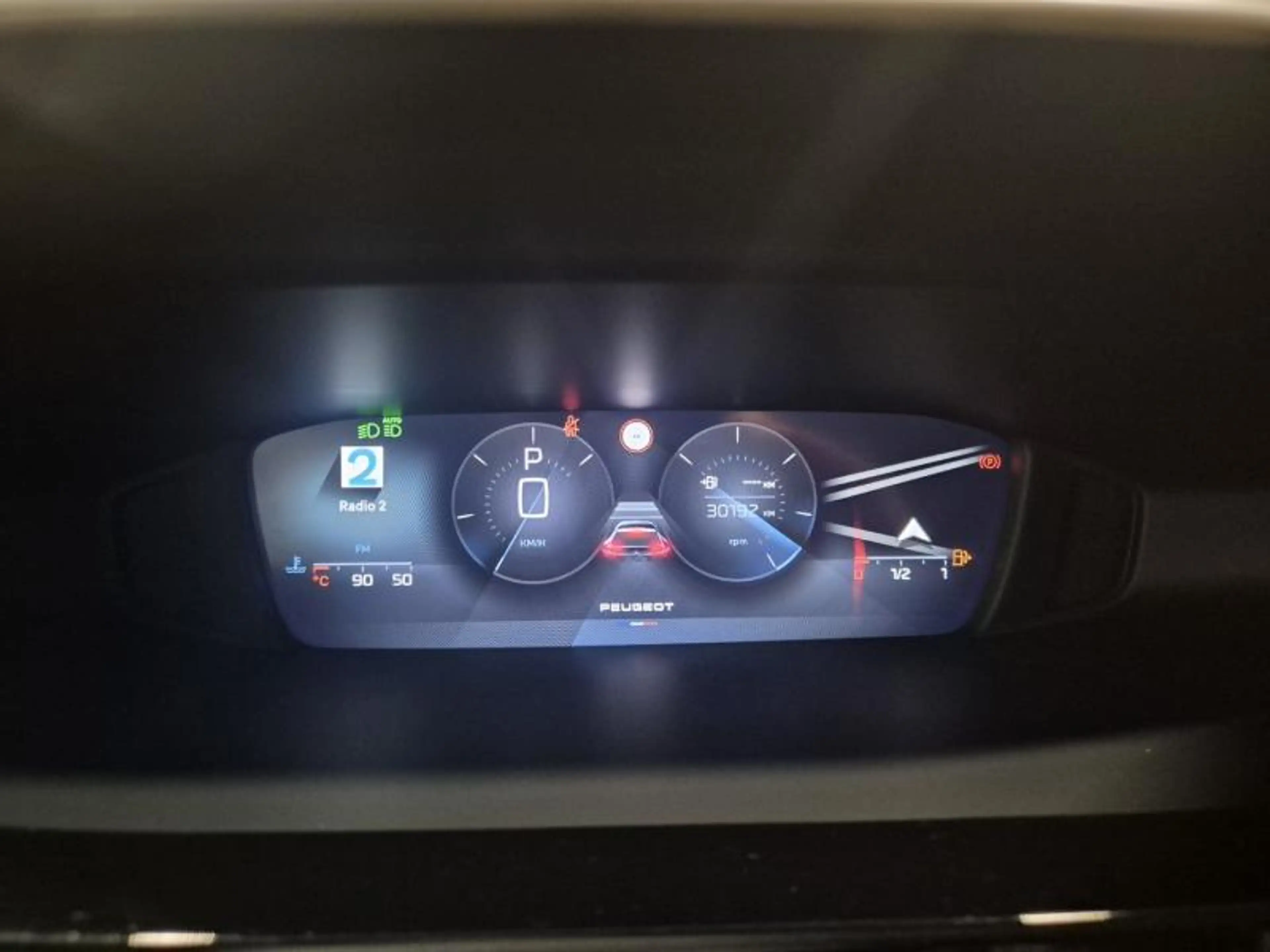 Peugeot 408 3D NAVI/360 CAMERA/HALF LEDER ALLURE — photo 7