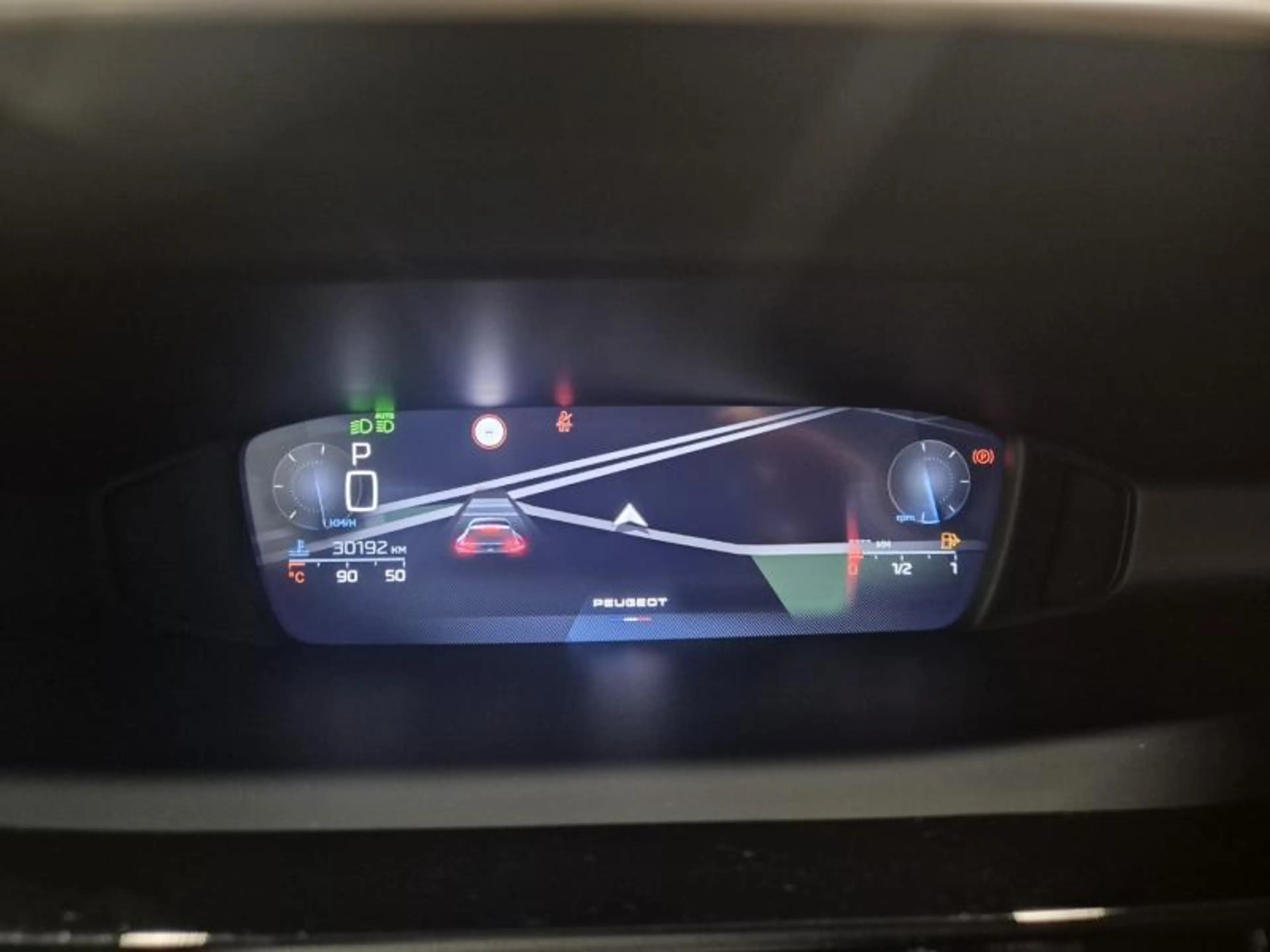 Peugeot 408 3D NAVI/360 CAMERA/HALF LEDER ALLURE — photo 5