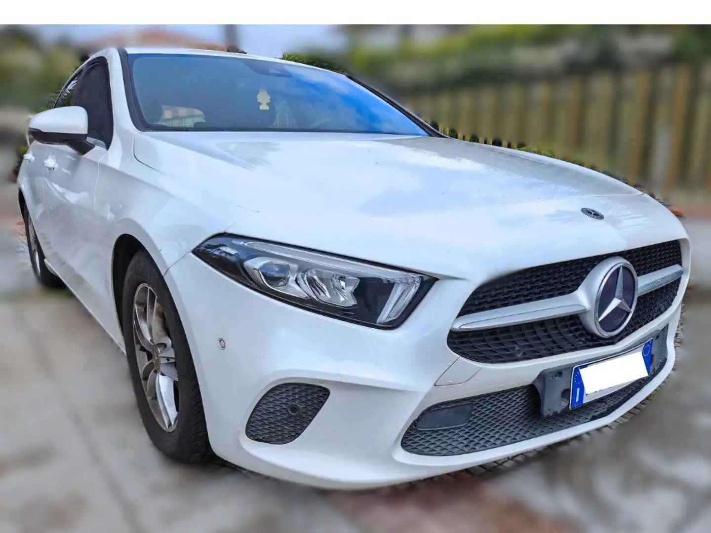 Mercedes-Benz A 180 A 180 d Business auto Bianco - 1