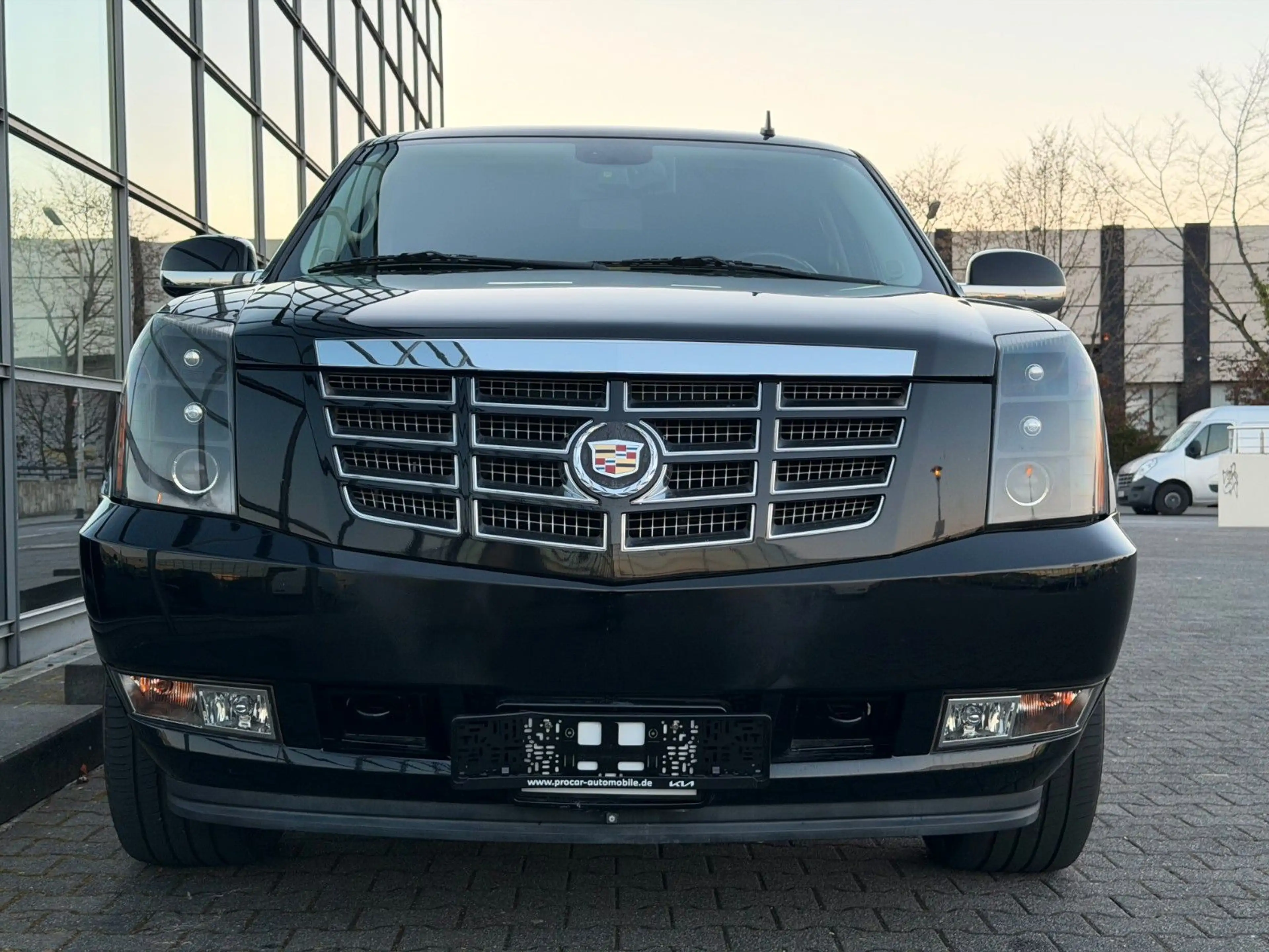 Cadillac Escalade GMT900 Elegance AHK TV LED Kamera — photo 8