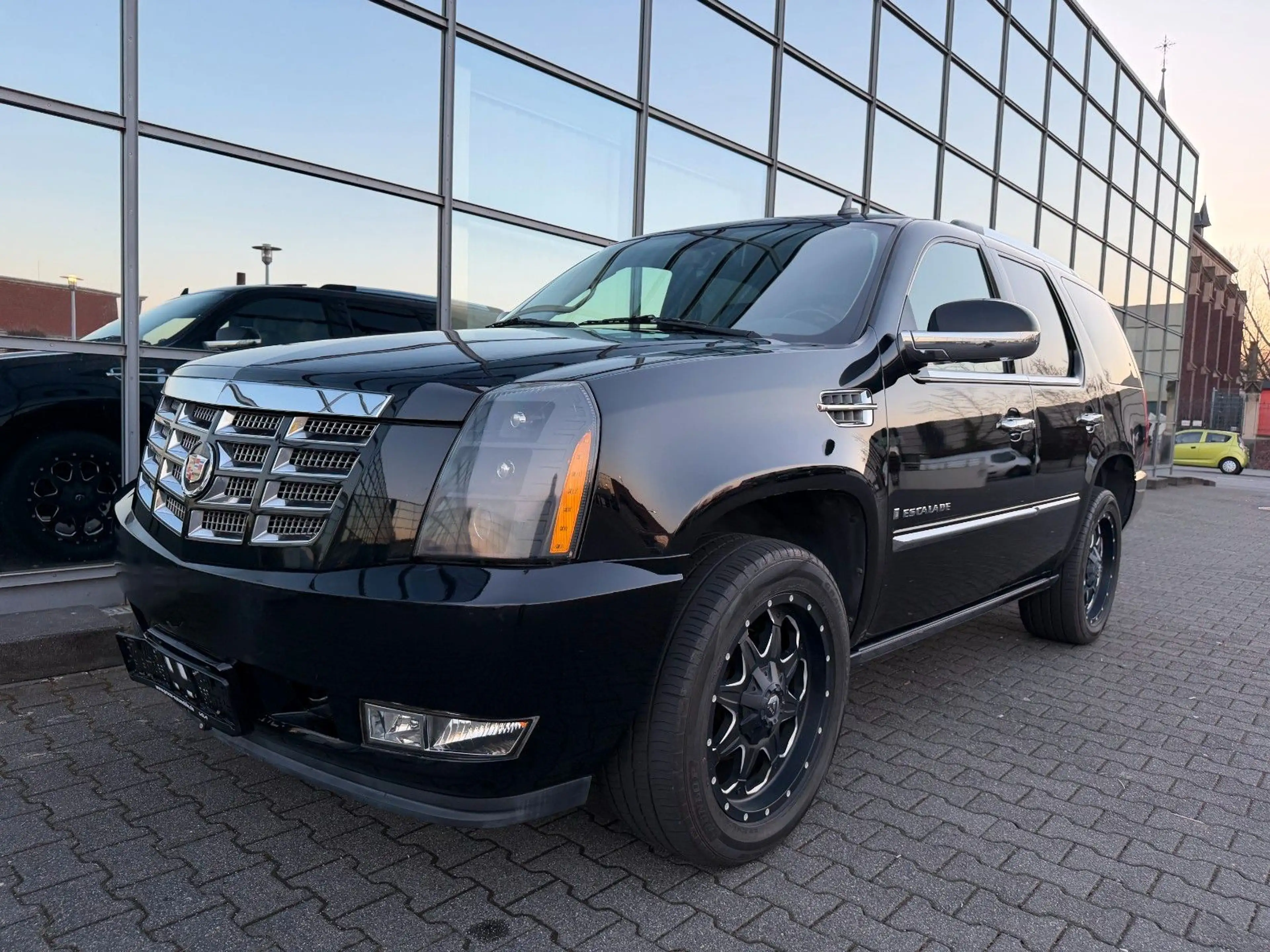 Cadillac Escalade GMT900 Elegance AHK TV LED Kamera — photo 15