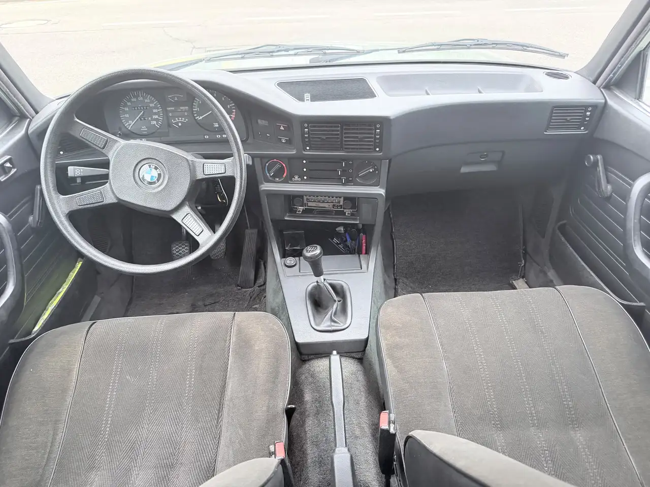 BMW 520i, foto 4