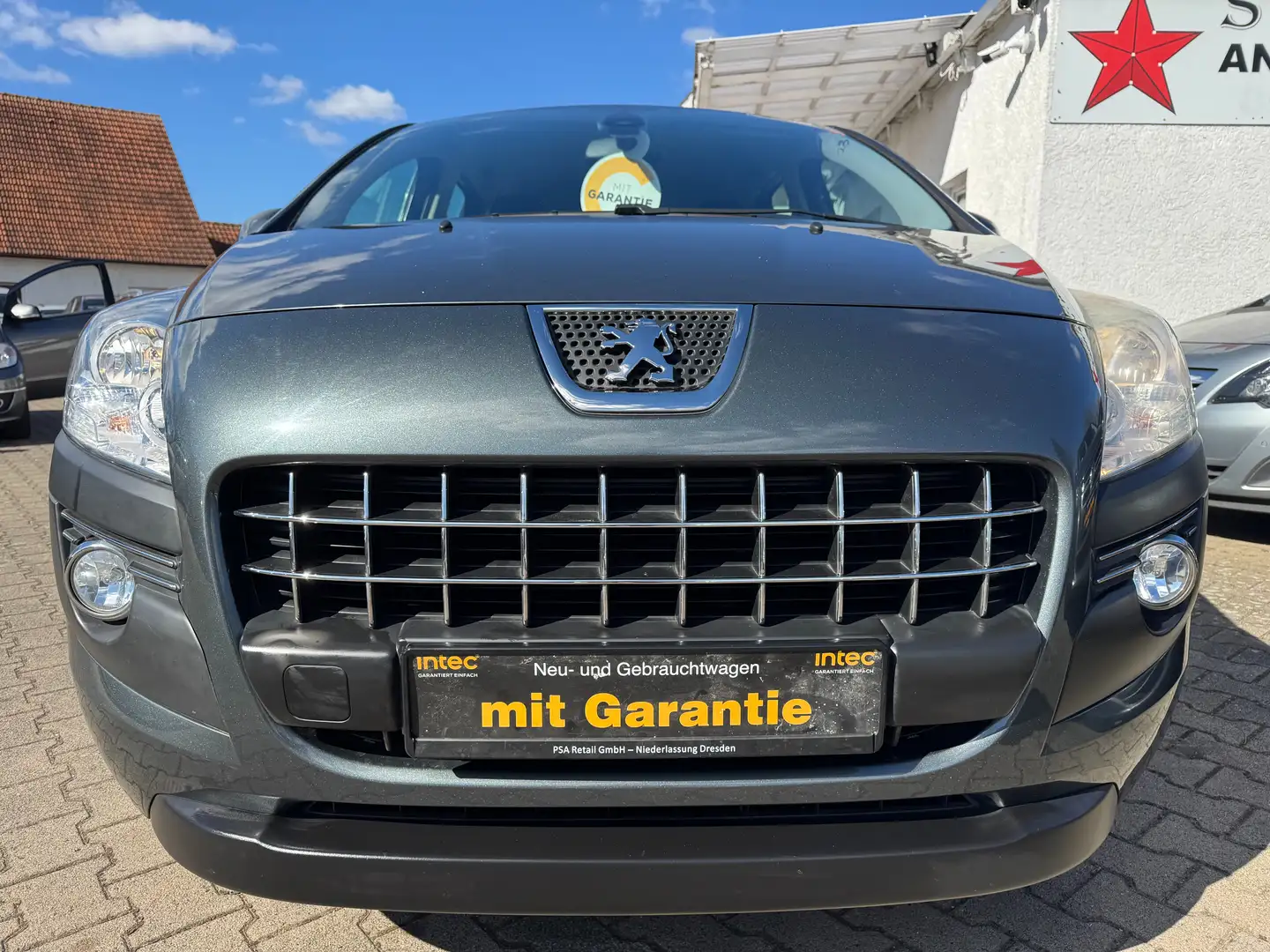 Peugeot 3008 Active*PDC*Scheckheft*Top Zustand Grau - 2