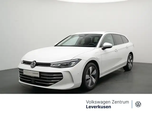 Volkswagen Passat Business MASSAGE HUD KAM SHZ CARPLAY LED
