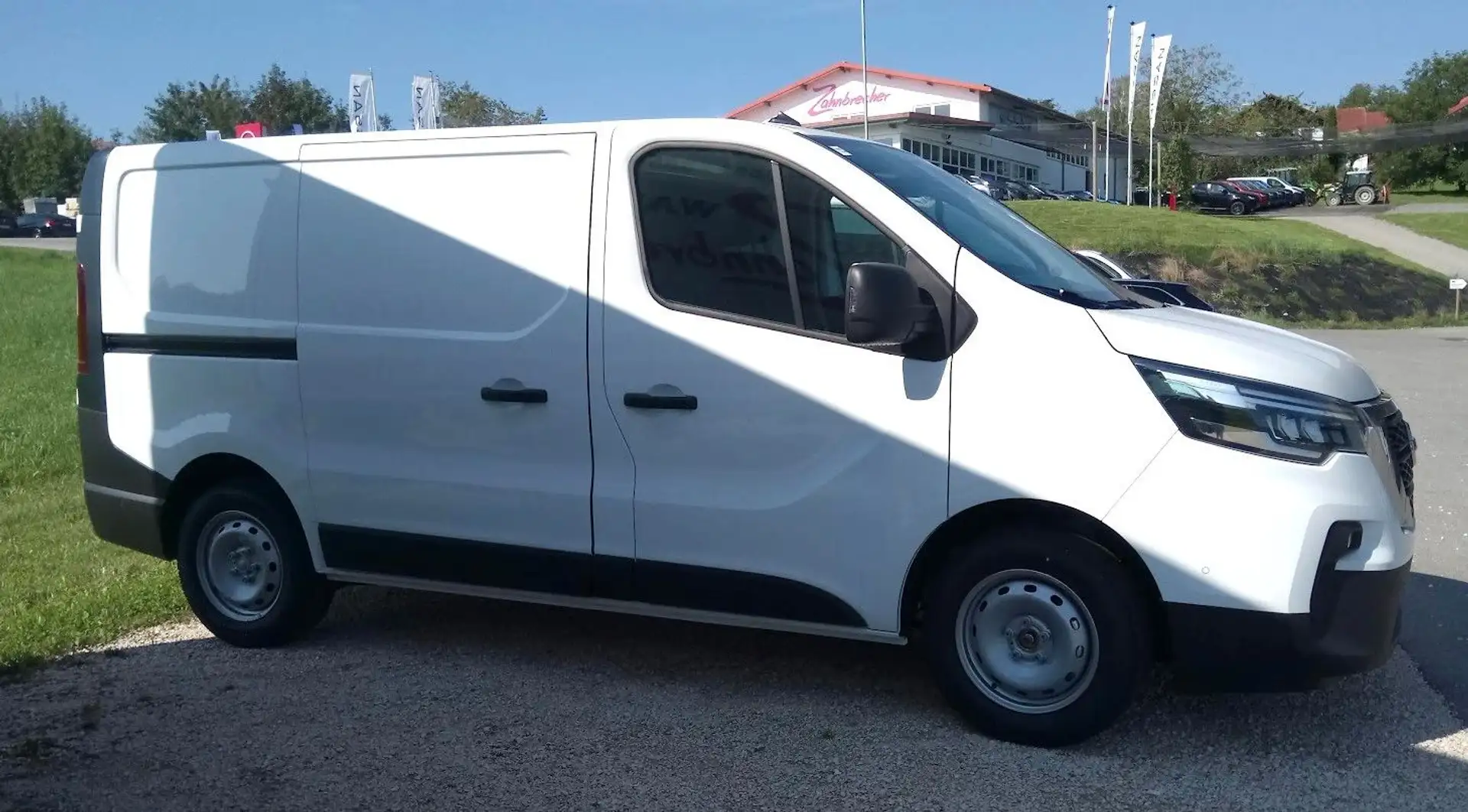 Nissan Primastar L1H1 3,0t dCi 130PS  N-Connecta Weiß - 1