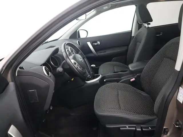 Nissan Qashqai view 9