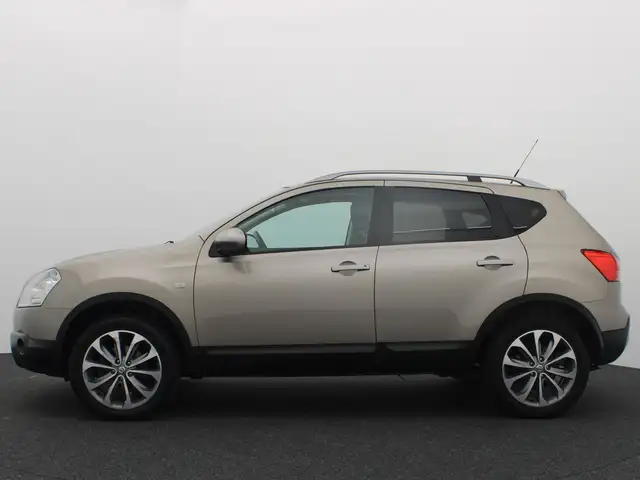 Nissan Qashqai view 2