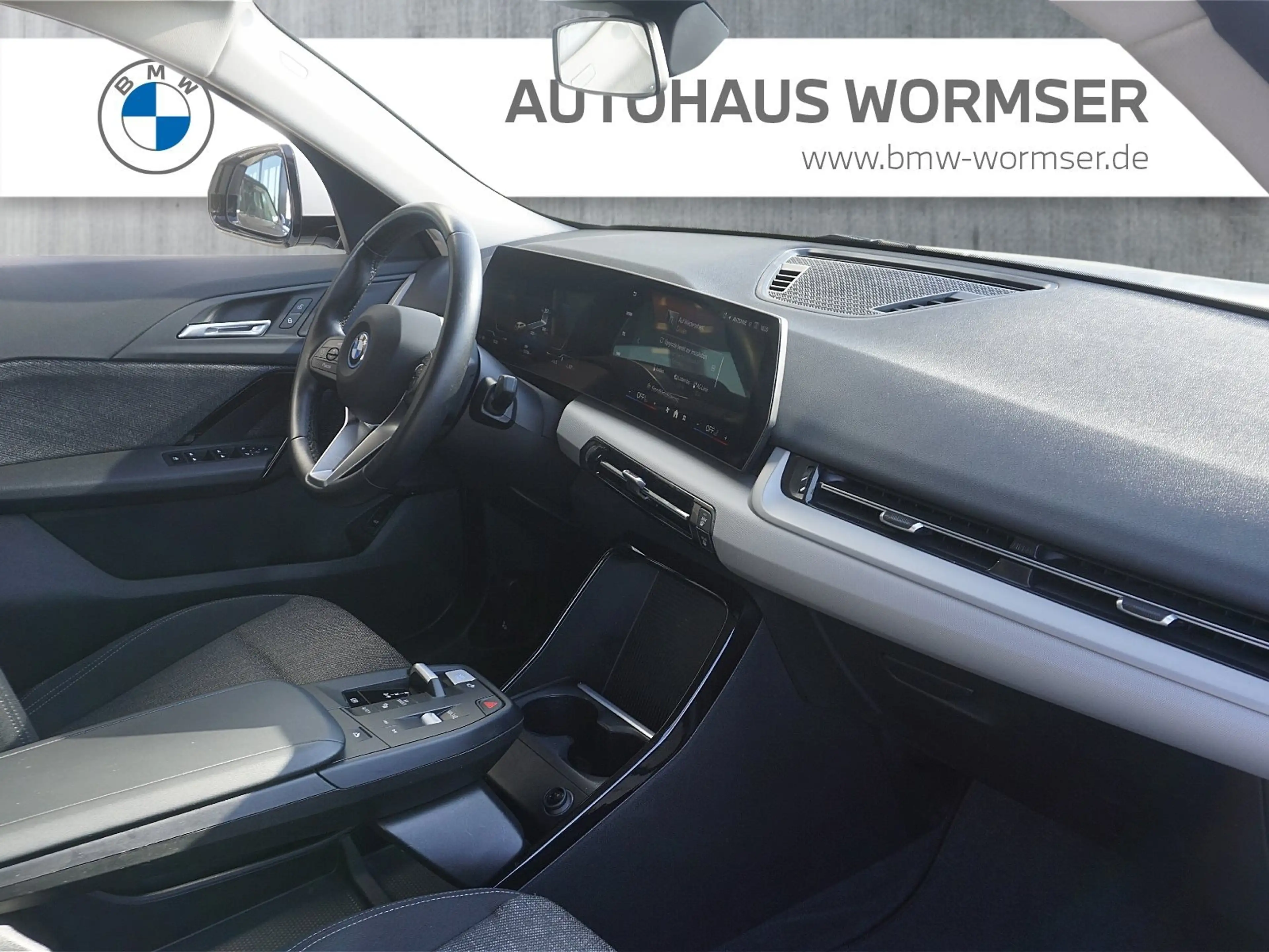 BMW iX2 xDrive30 — photo 8