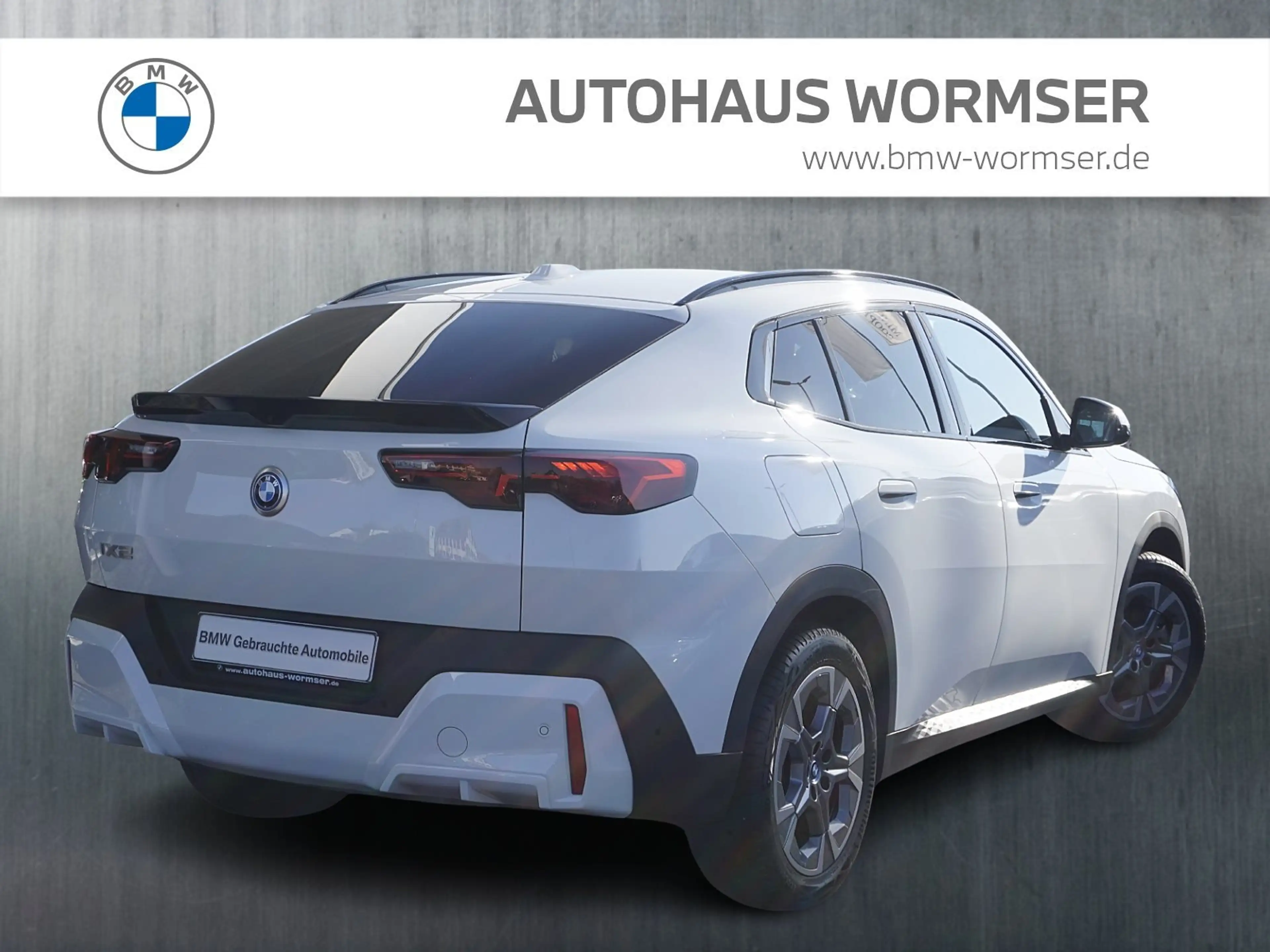 BMW iX2 xDrive30 — photo 2