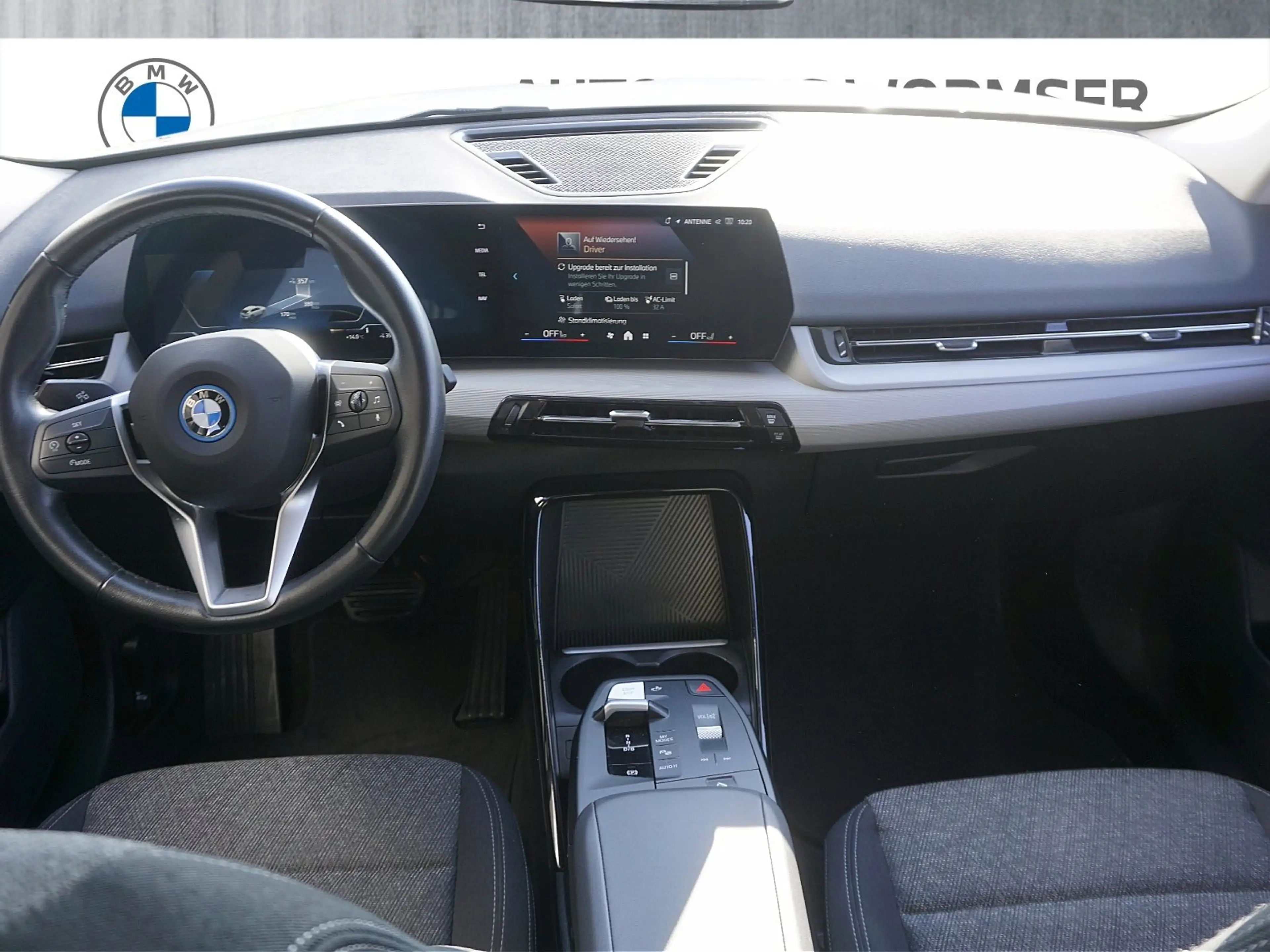 BMW iX2 xDrive30 — photo 12