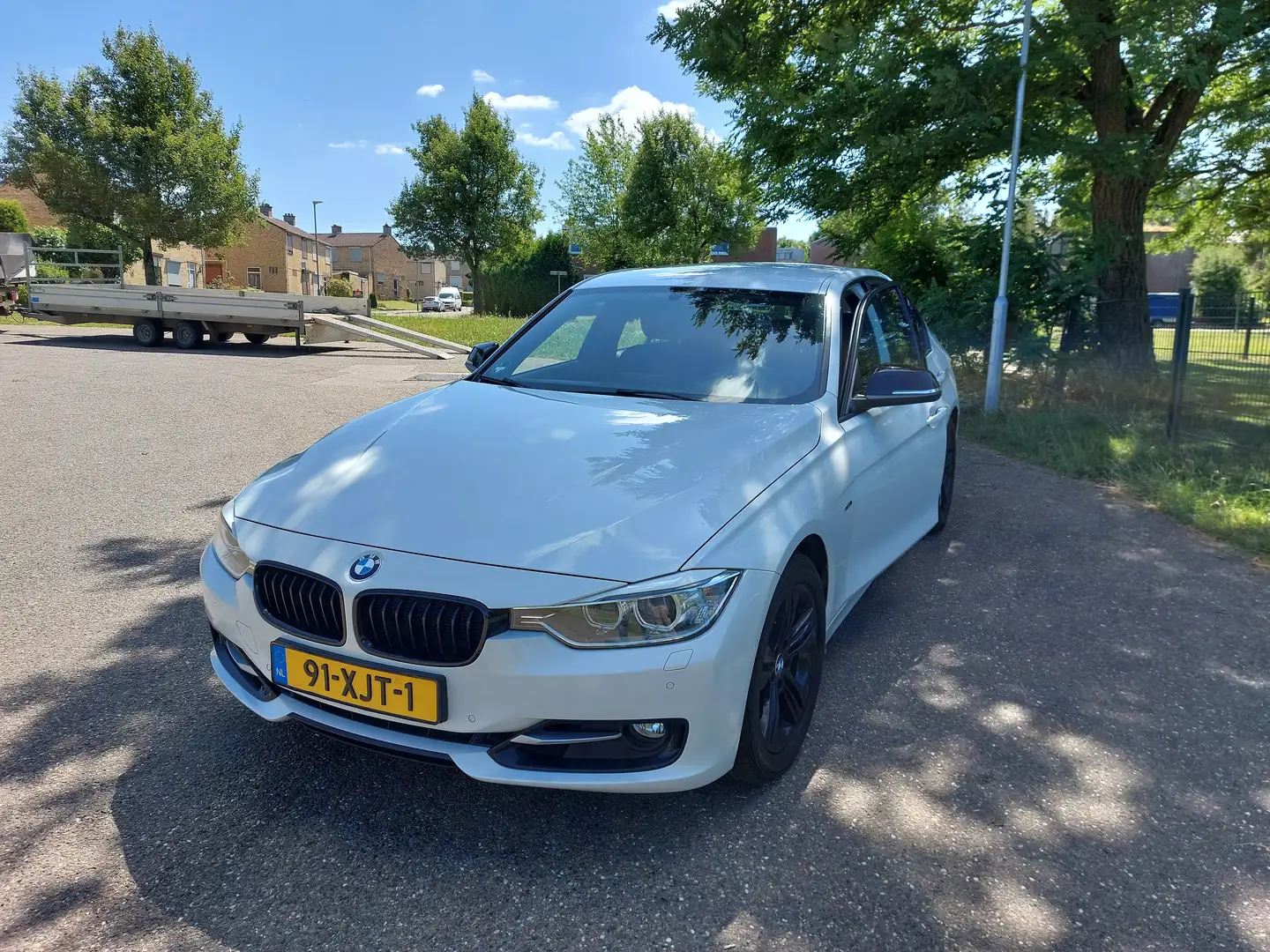 BMW 320 320i Sport Wit - 1
