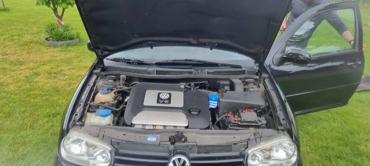 Volkswagen Golf 2.3 V5 Highline, foto 2