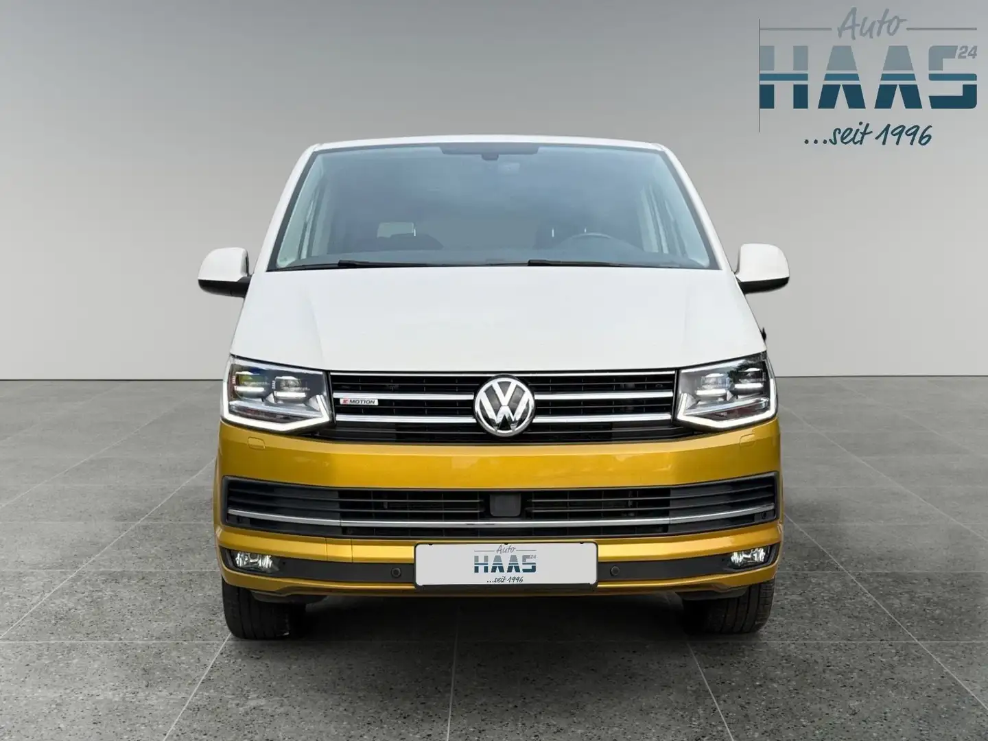 Volkswagen T6 Multivan Generation Six 4MOTION Leder LED Nav Gold - 1
