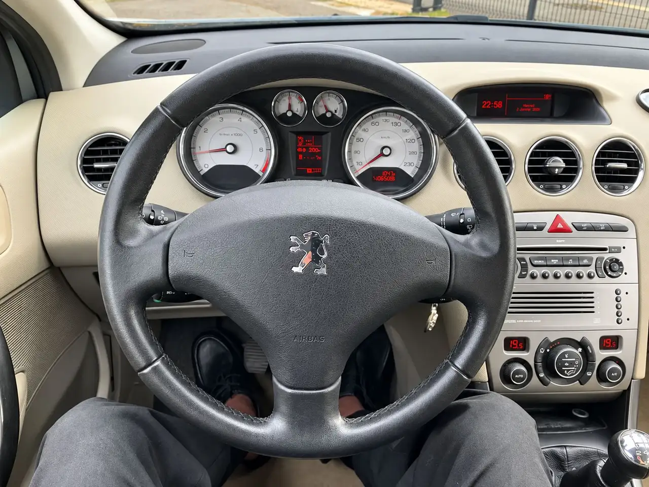 Peugeot 308 308 SW — photo 3