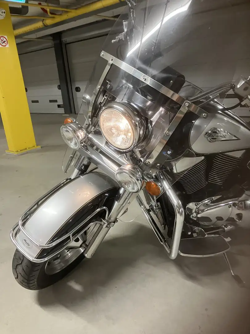 Suzuki Intruder C 1500 LC - 2