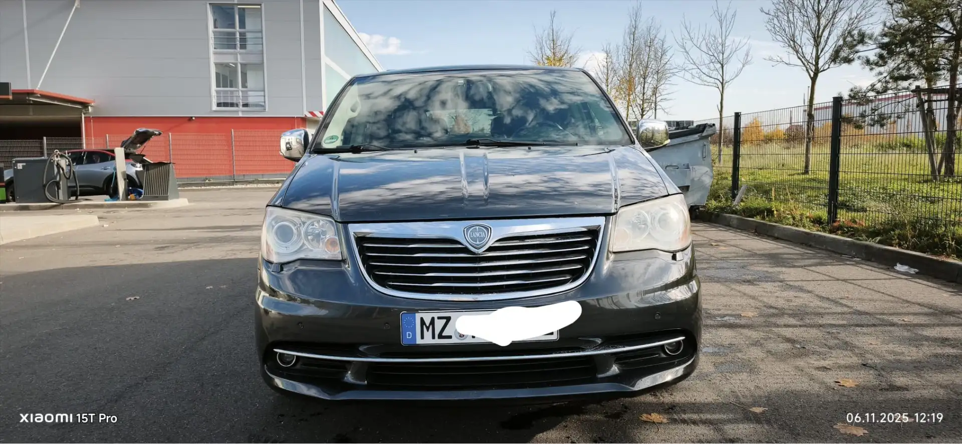 Lancia Voyager 2.8 CRD16v Gold - 1