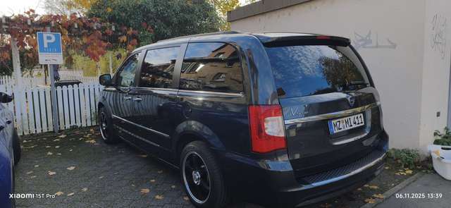 Lancia Voyager 2.8 CRD16v Gold