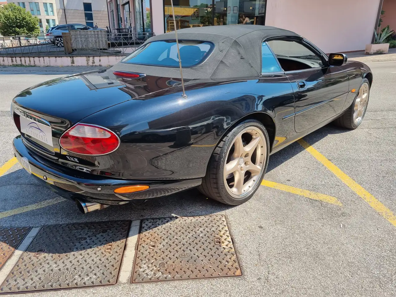 Jaguar XKR X100 Convertible 4.0 V8 Supercharged 363cv Serie speciale dei 100anni di Jaguar solo 500pezzi, foto 6