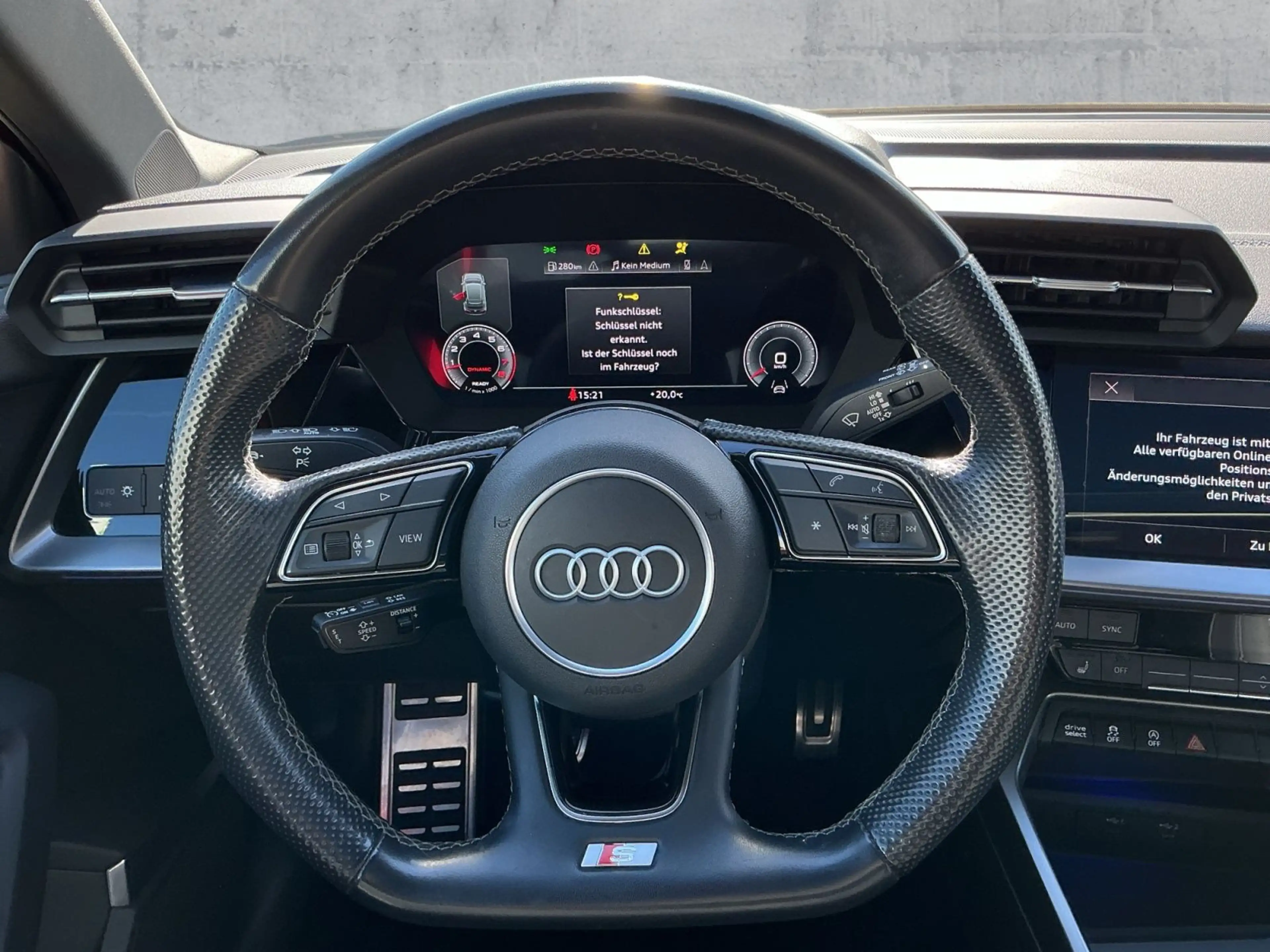 Audi A3 35 TFSI S-LINE MATRIX+B&O+AHK+PANO — photo 10