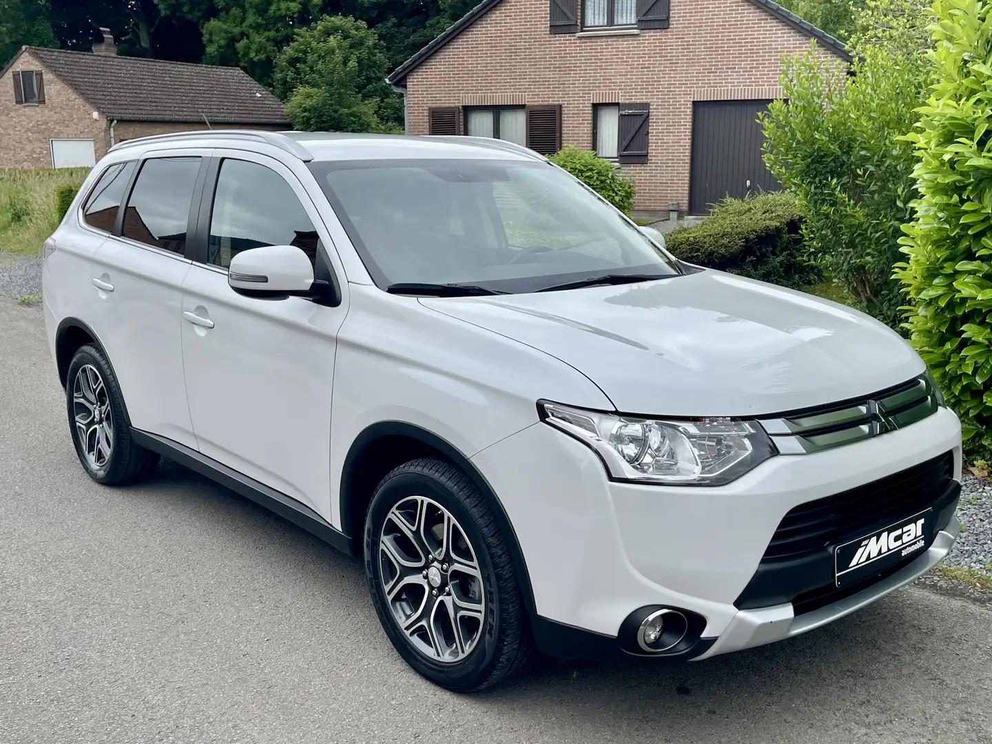 Mitsubishi Outlander 2.2 DI-D 4WD ,7 places, boîte automatique,garanti - 1
