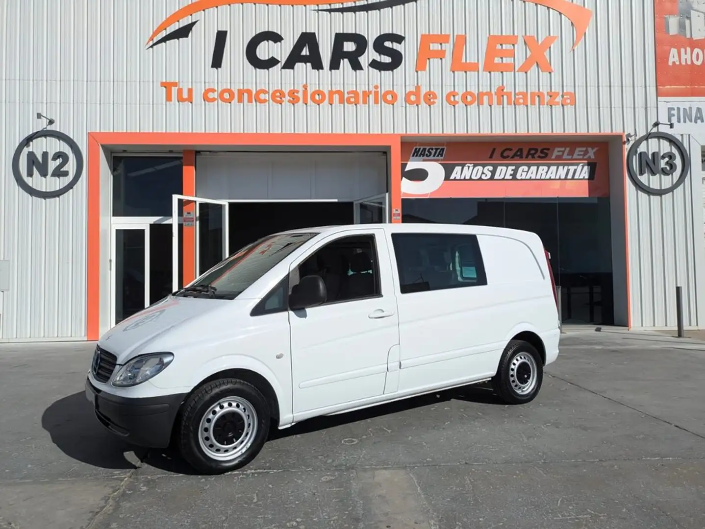 Mercedes-Benz Vito 109CDI Blanc - 1