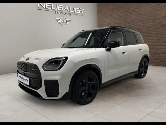 MINI Countryman E E 204ch JCW