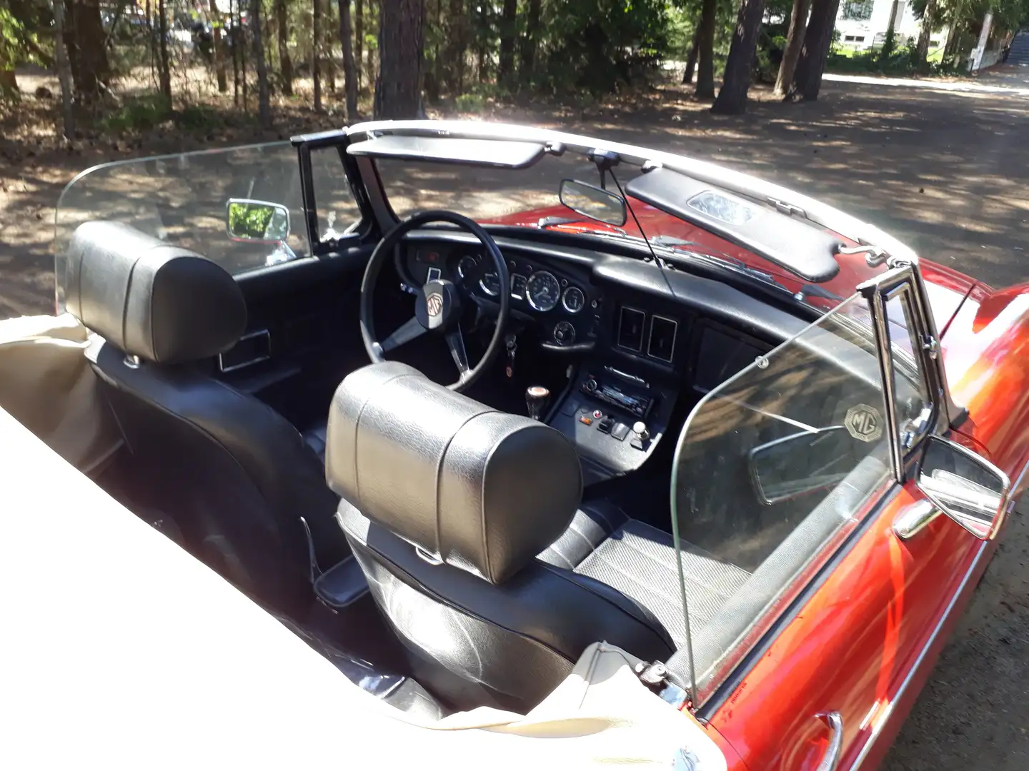MG MGB Rouge - 2