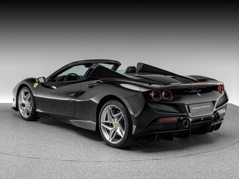 Ferrari F8 Spider — photo 3