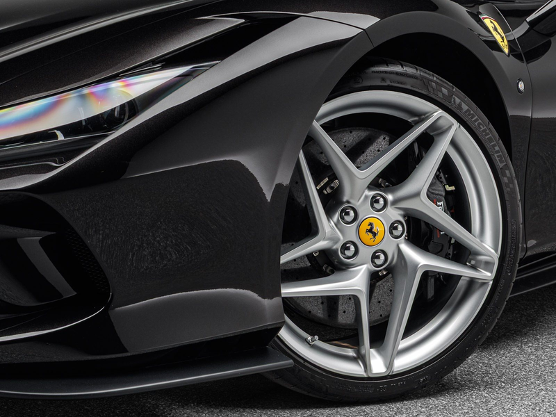 Ferrari F8 Spider — photo 12