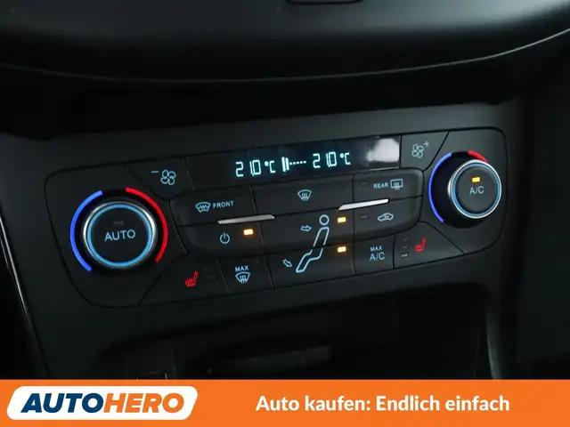 Ford Focus view 24