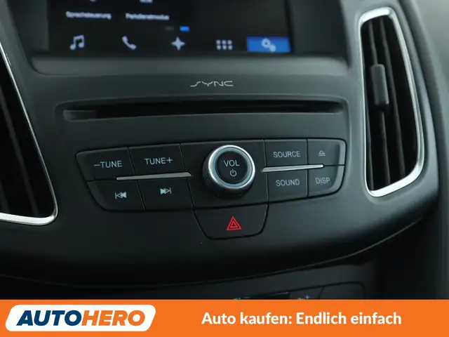 Ford Focus view 23