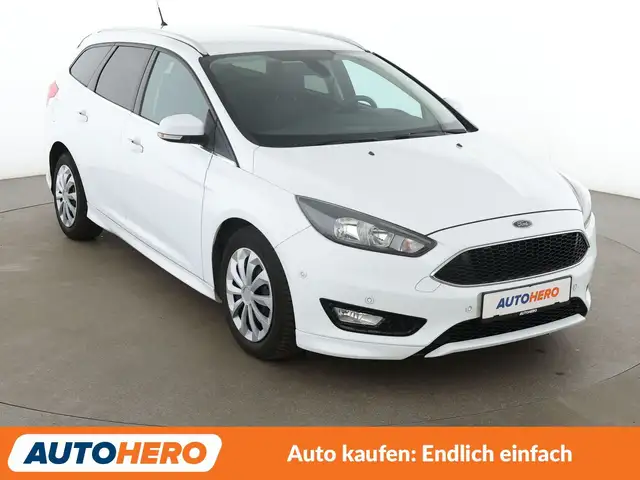 Ford Focus view 8