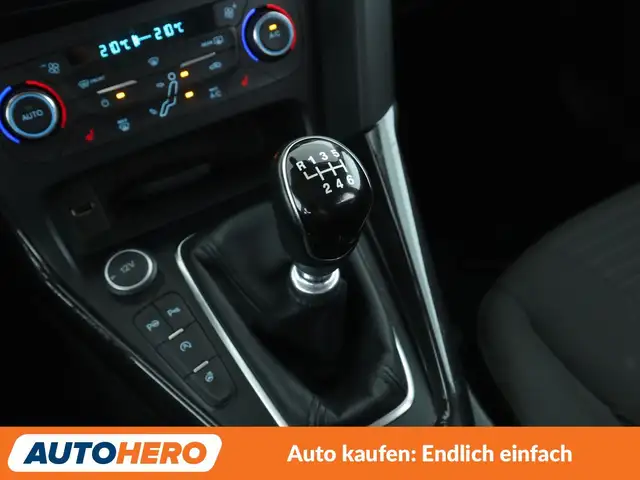 Ford Focus view 25