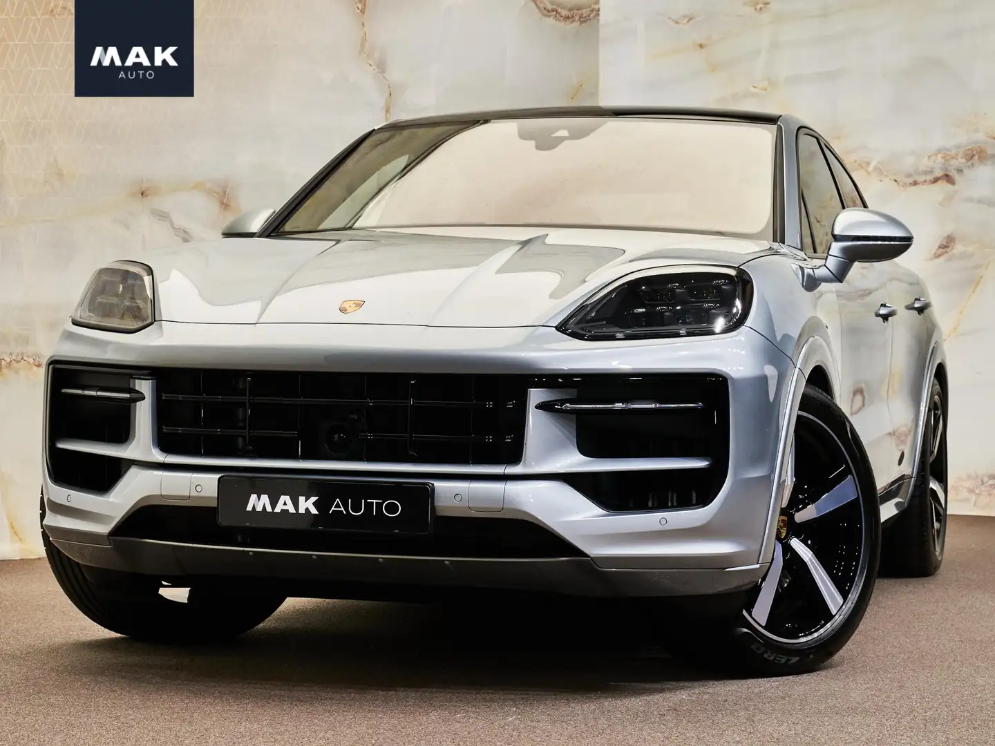 Porsche Cayenne Coupé 3.0 E-Hybrid, Burmester, Exclusive Manufaktu Zilver - 1