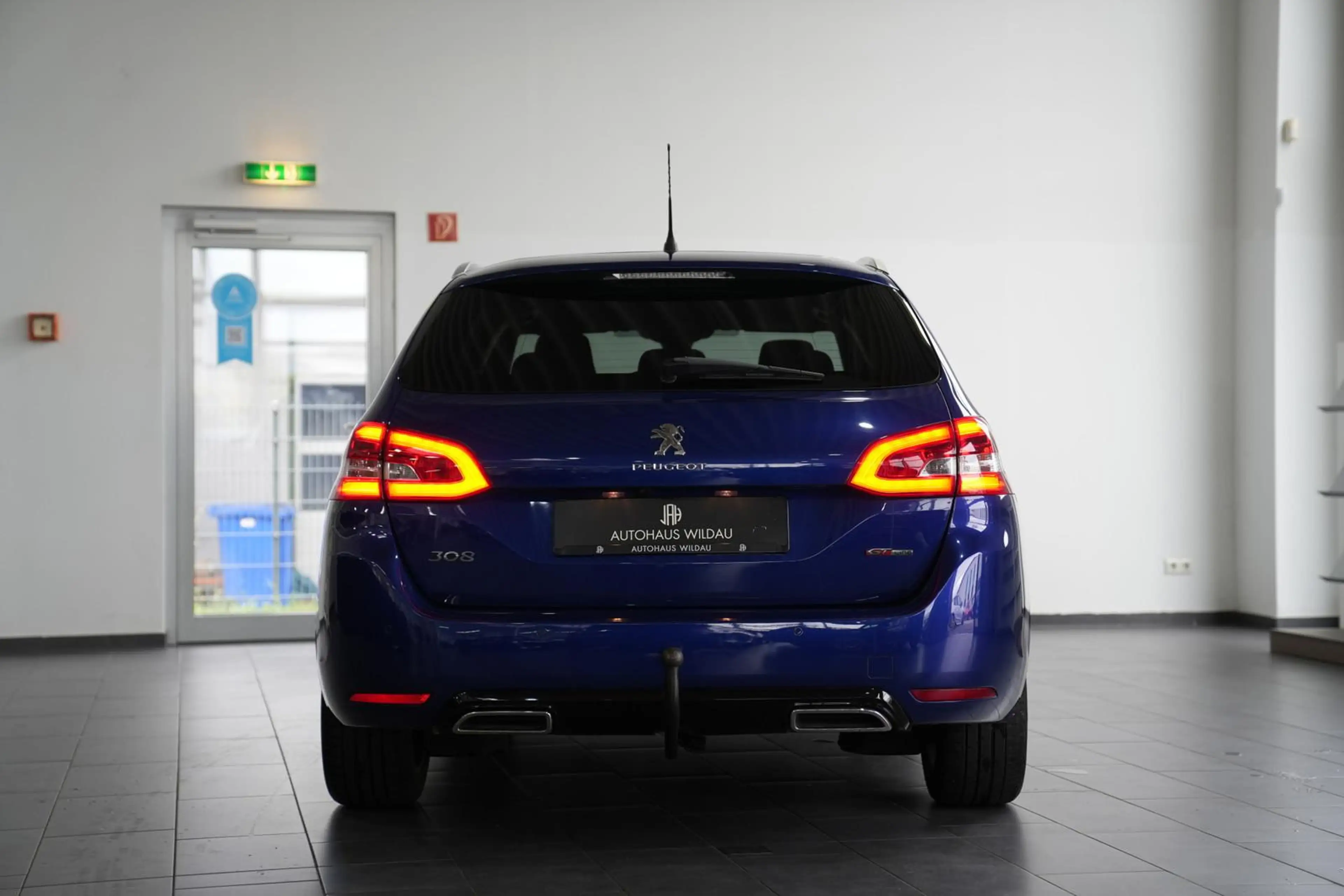 Peugeot 308 SW Allure GT-Line *AUT*NAV*LED*SHZ*AHK* — photo 9