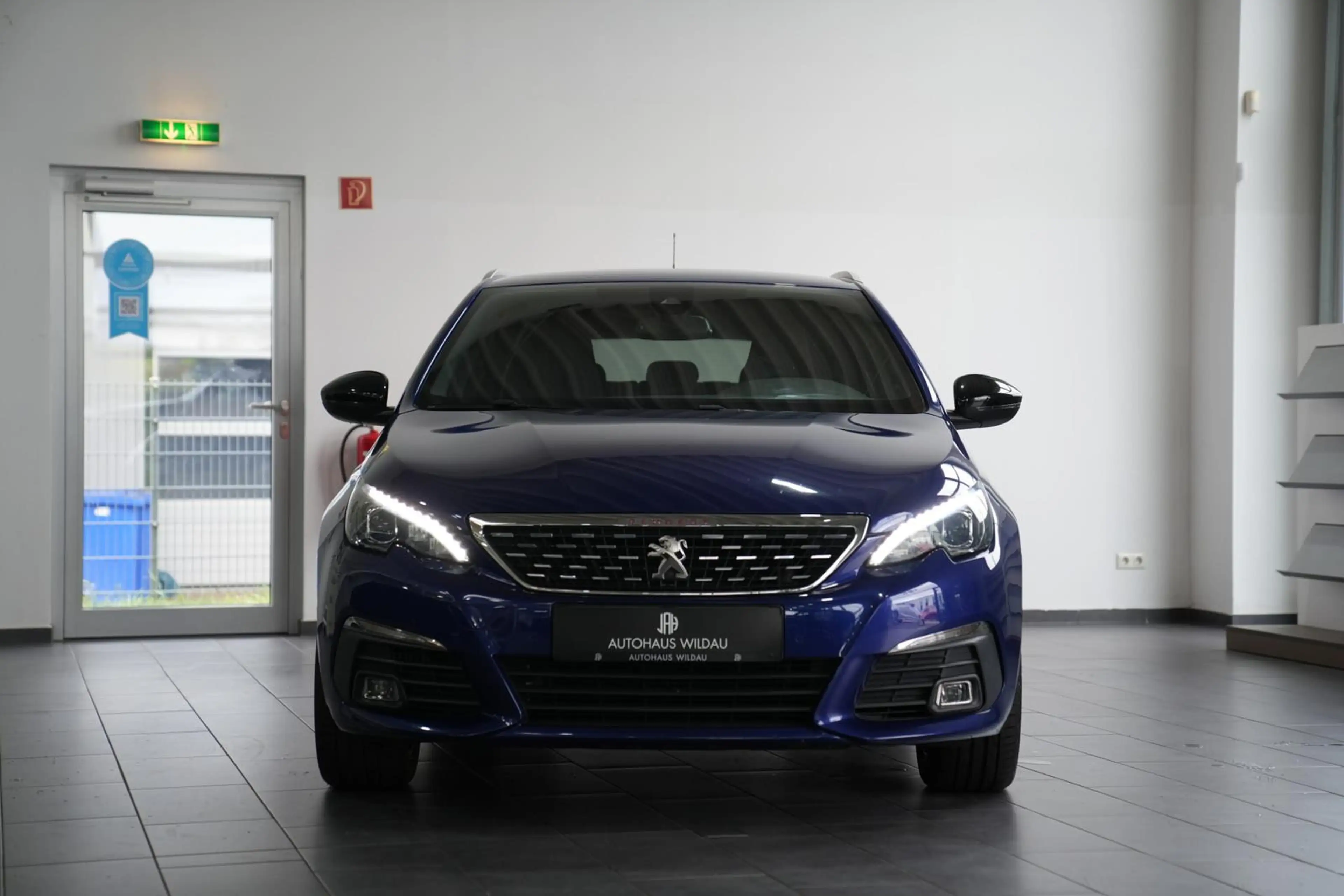 Peugeot 308 SW Allure GT-Line *AUT*NAV*LED*SHZ*AHK* — photo 4