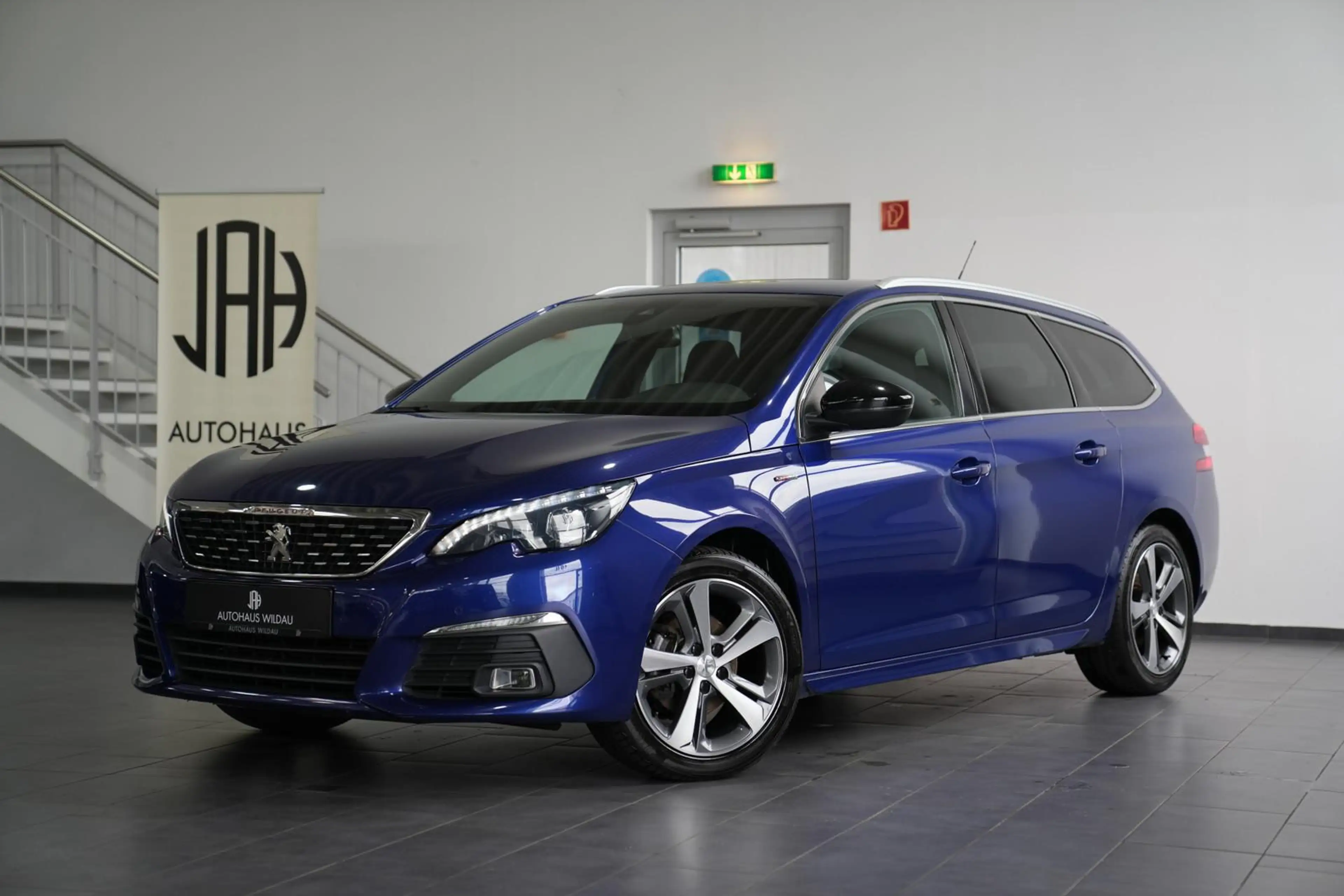 Peugeot 308 SW Allure GT-Line *AUT*NAV*LED*SHZ*AHK*
