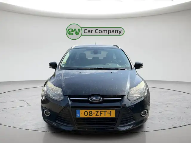 Ford Focus view 5