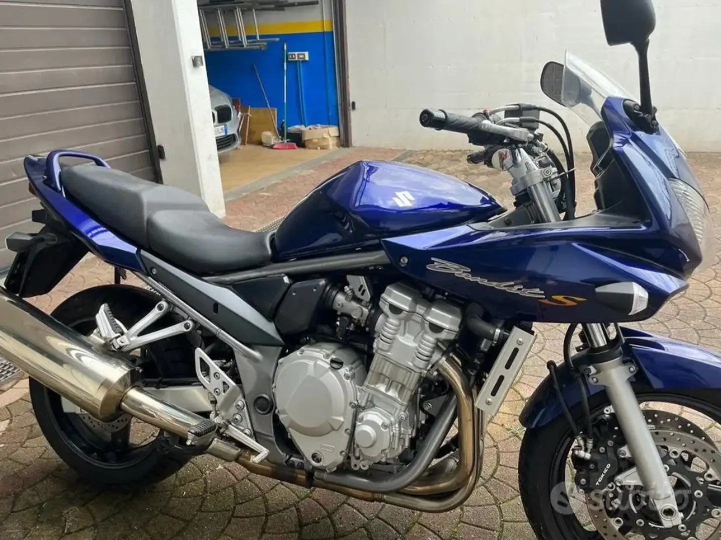 Suzuki Bandit 650 GSF Blue - 1