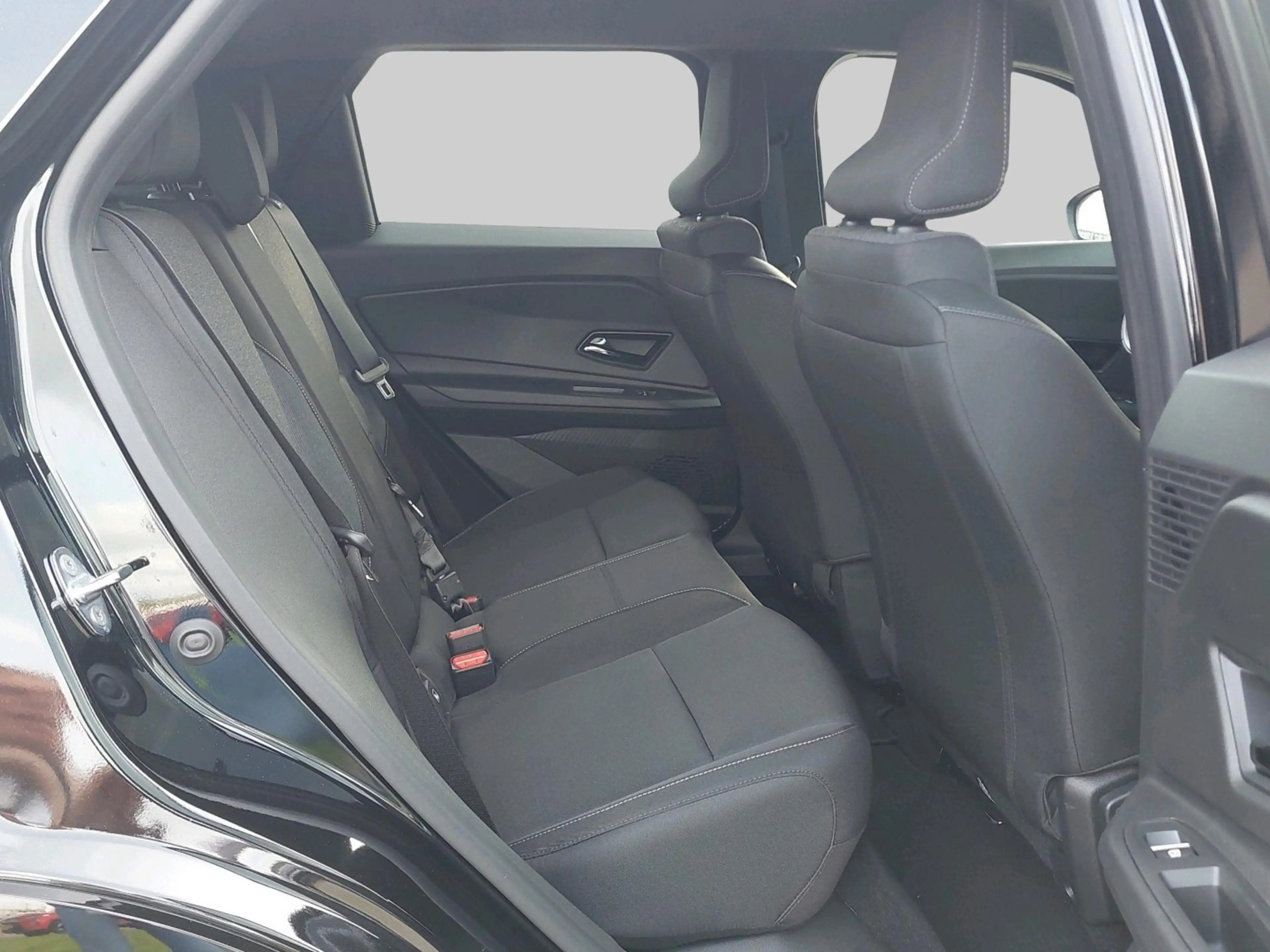 Nissan Micra Engage 40 kWh — photo 14