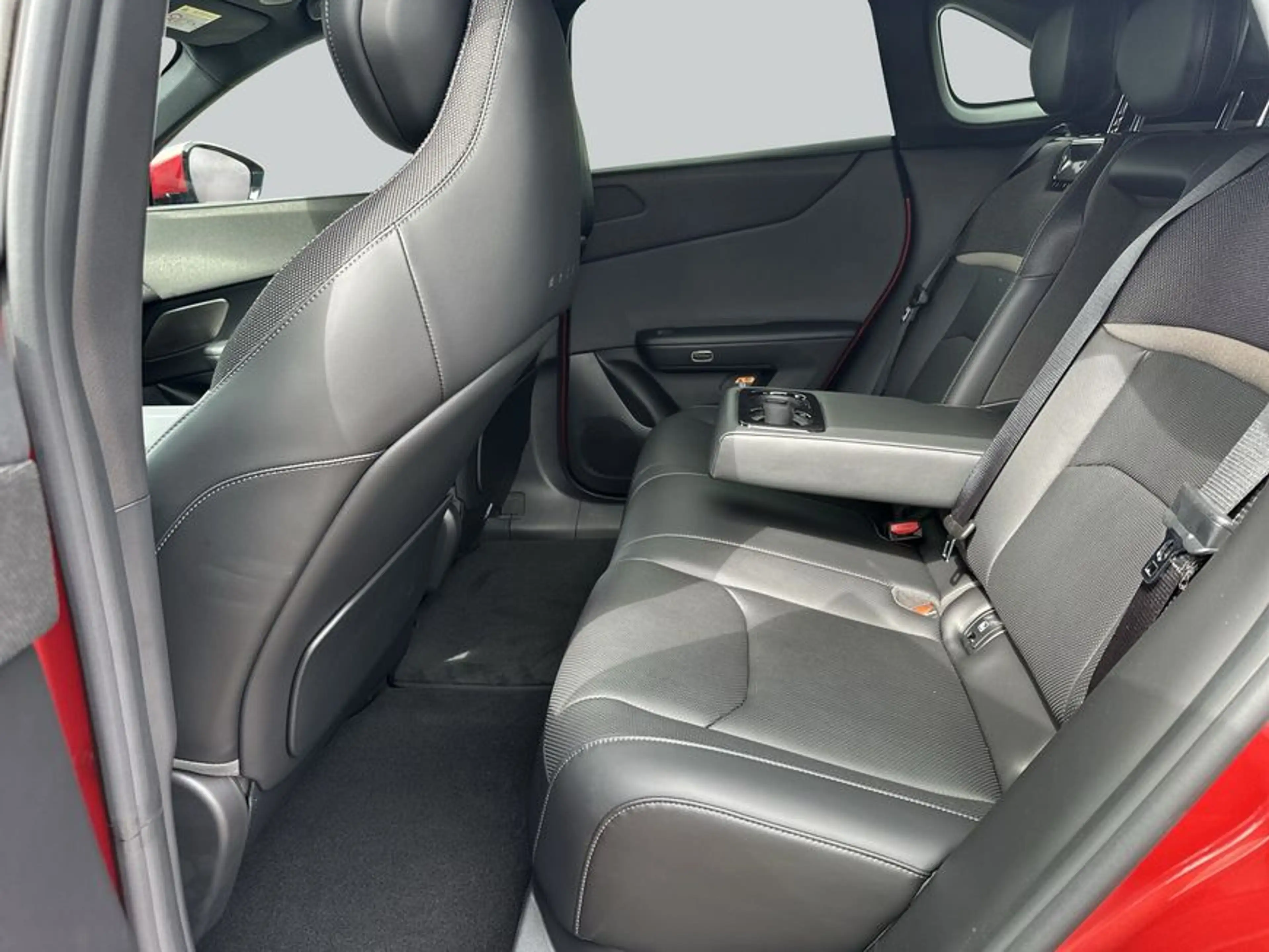 Mazda CX-6e CX-6e Takumi — photo 12