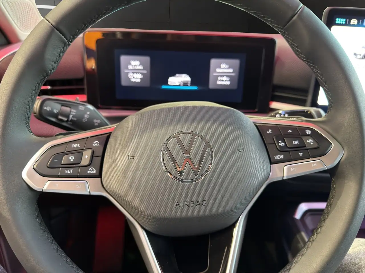 Volkswagen T-Roc 1.5 eTSI DSG Life Kamera+Klima+SHZ+LED 9
