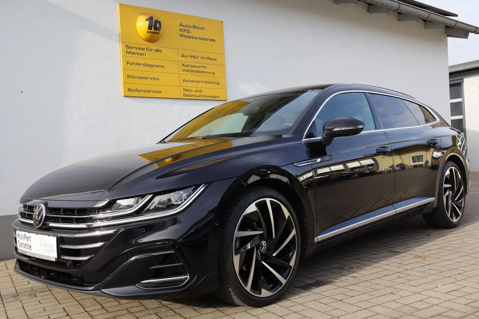 Volkswagen Arteon Shooting Brake R-Line 4Motion IQ/AHK/360° Schwarz - 1