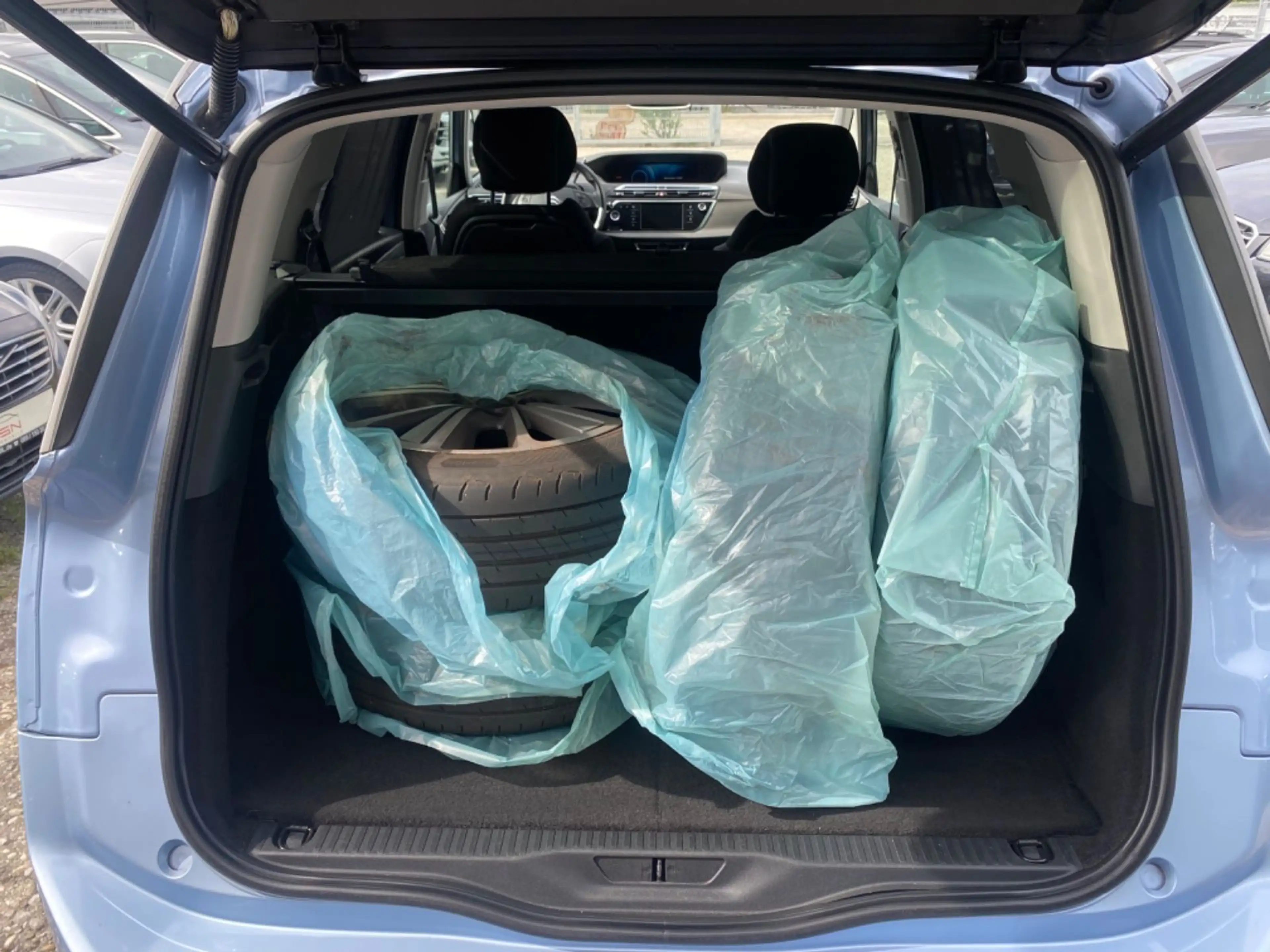 Citroen Grand C4 Picasso /Spacetourer Exclusive *Massage* — photo 12