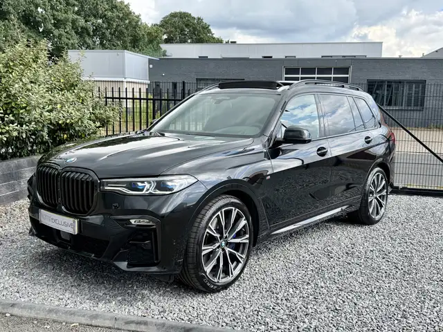 BMW X7 xDrive40i M-Pakket 7 Pers Panodak|Skylounge|Luchtv