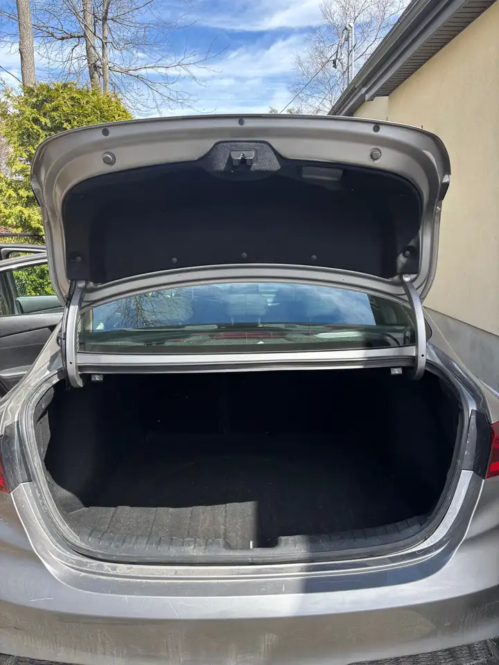 Kia Forte снимка Kia Forte
