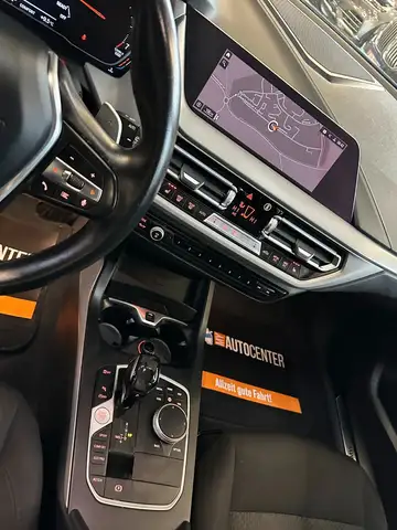 BMW 1 Series view 14