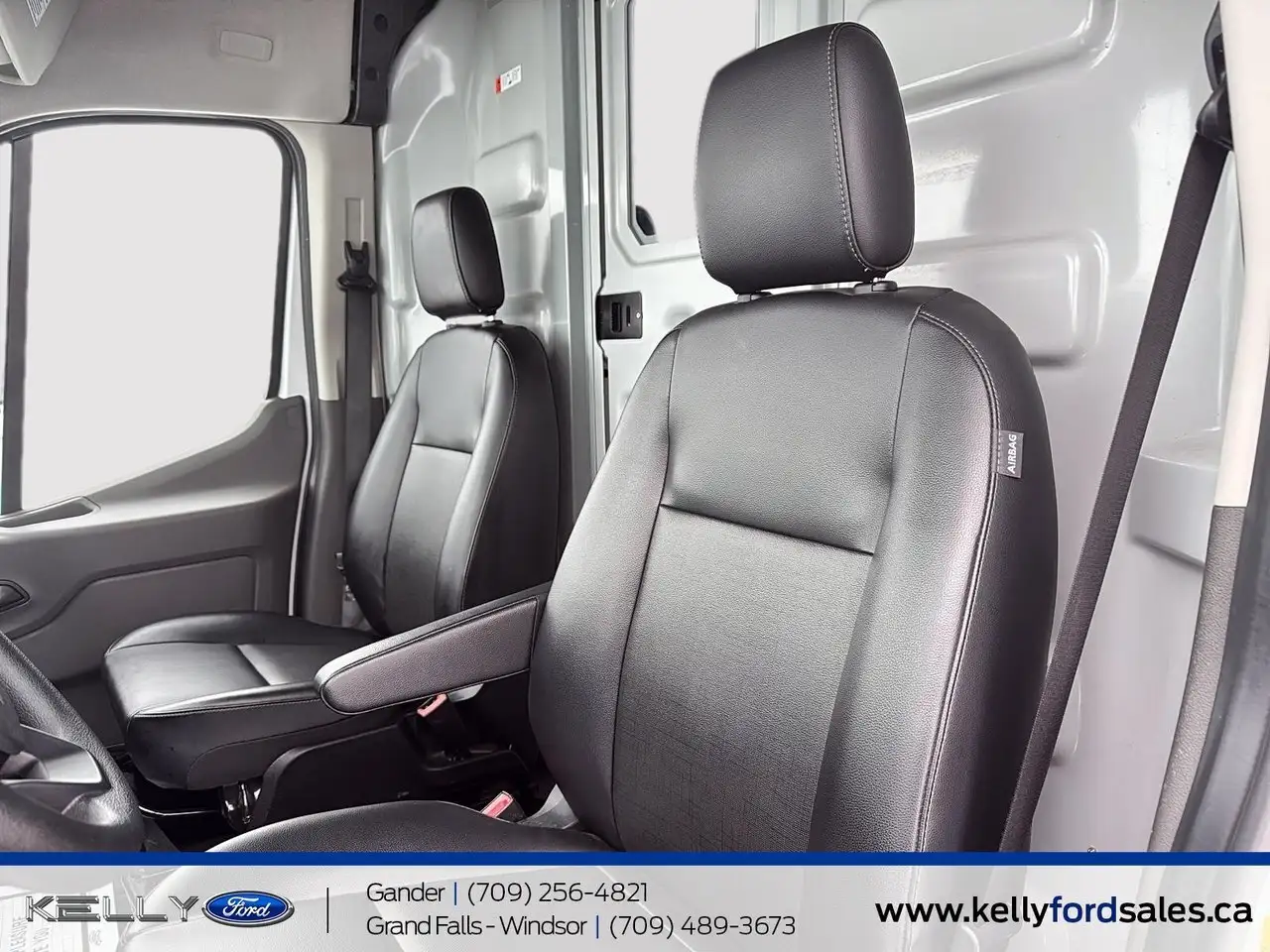 Ford Transit Cargo Van снимка Ford Transit Cargo Van